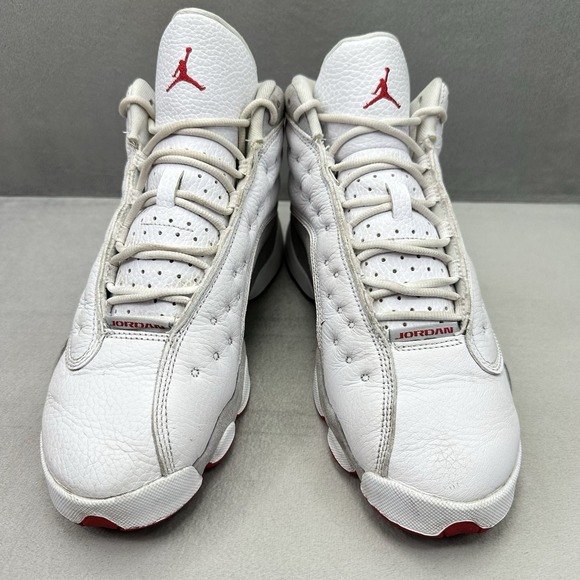 Jordan 13 Retro GS  Size 7Y / Womens 8.5 Nike Air Jordan 13 Retro (GS) White / Wolf Grey Sneakers